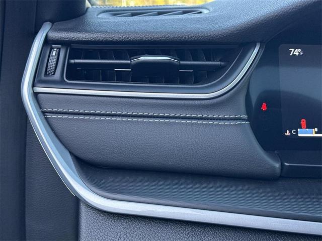 Photo of 2025 Silver Zynith Jeep Grand Cherokee
