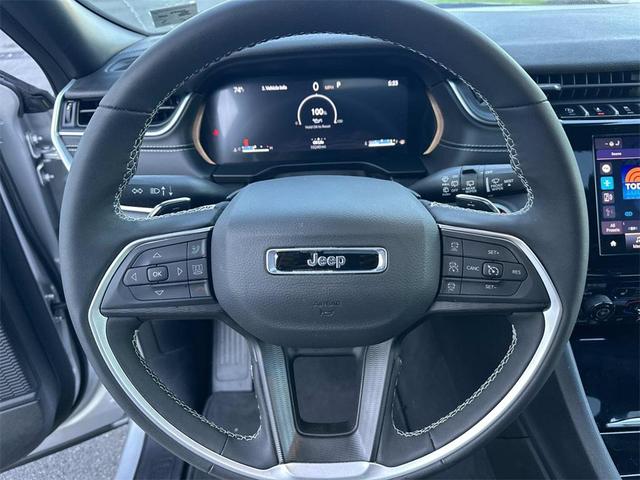Photo of 2025 Silver Zynith Jeep Grand Cherokee