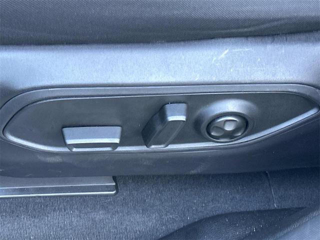 Photo of 2025 Silver Zynith Jeep Grand Cherokee