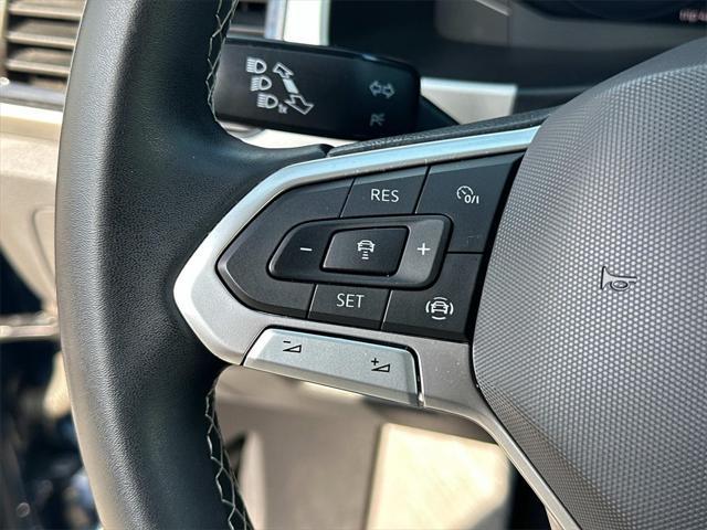 Photo of 2022 Tourmaline Blue Metallic Volkswagen Atlas