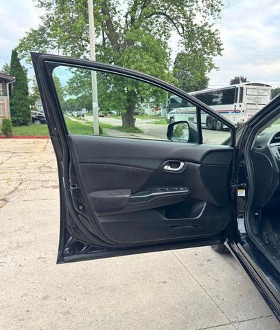 Photo of 2013 Crystal Black Pearl Honda Civic