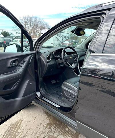 Photo of 2019 Black Chevrolet Trax