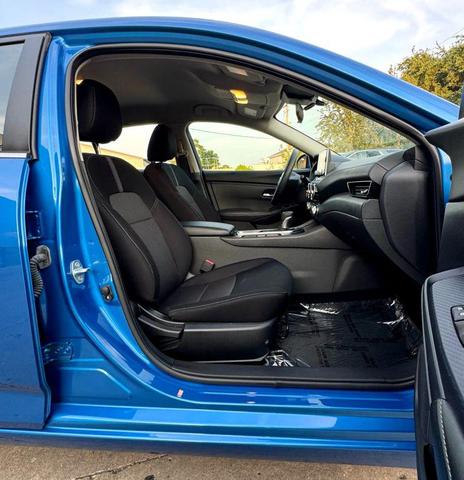 Photo of 2024 Electric Blue Metallic Nissan Sentra
