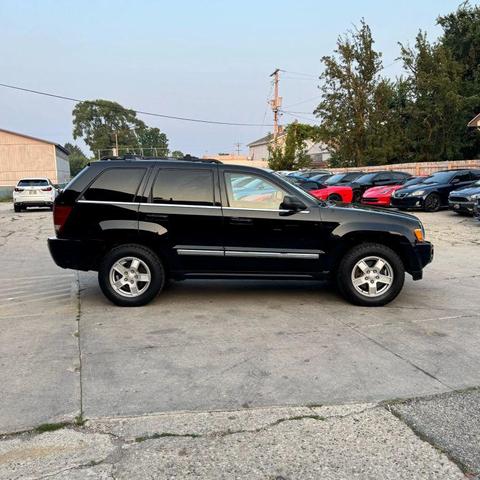 Photo of 2006 Black Clearcoat Jeep Grand Cherokee