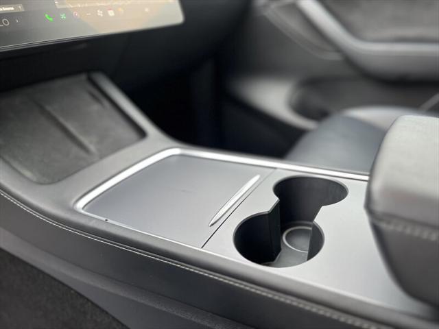 Photo of 2021 Solid Black Tesla Model Y