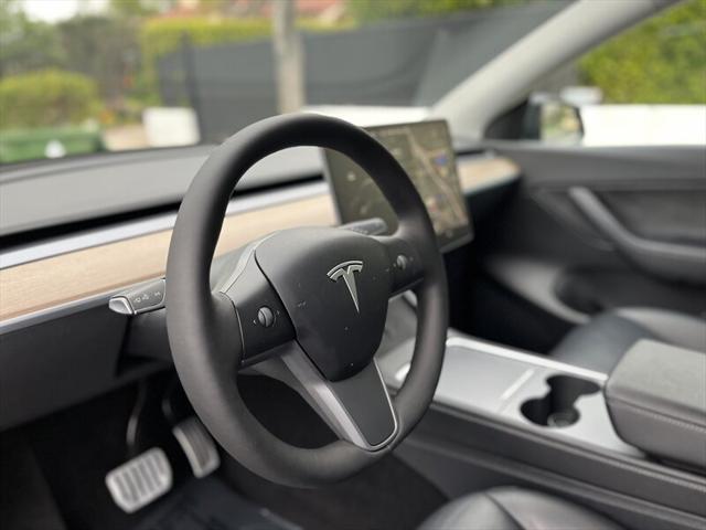 Photo of 2021 Solid Black Tesla Model Y