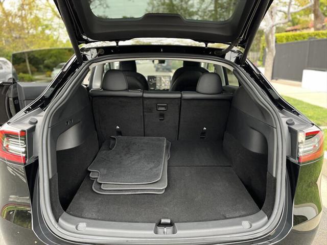 Photo of 2021 Solid Black Tesla Model Y