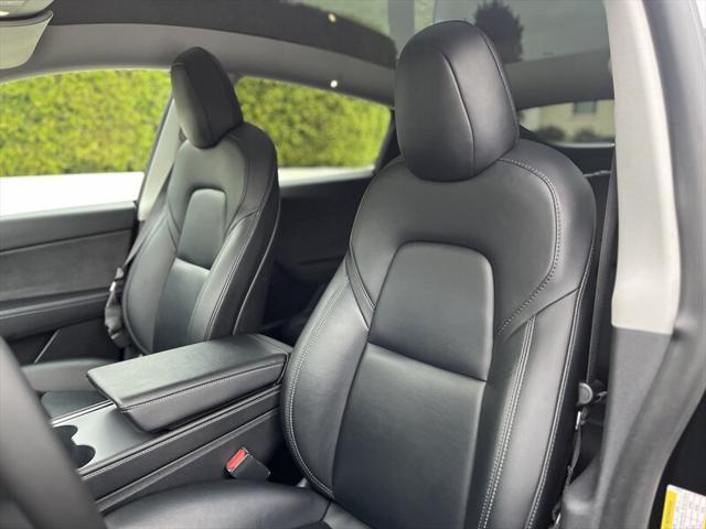 Photo of 2021 Solid Black Tesla Model Y