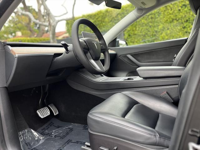 Photo of 2021 Solid Black Tesla Model Y