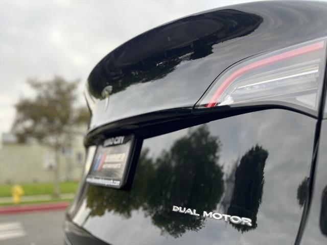 Photo of 2021 Solid Black Tesla Model Y