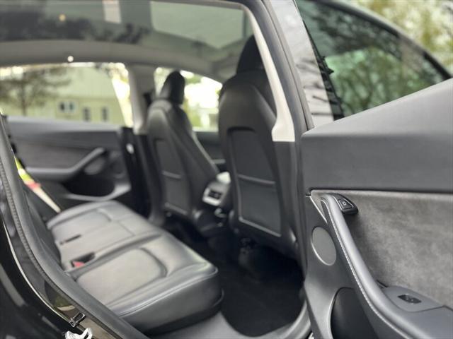 Photo of 2021 Solid Black Tesla Model Y
