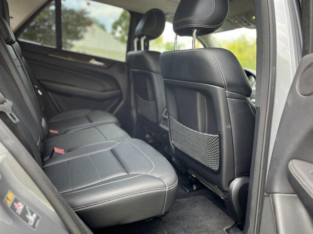 Photo of 2015 Palladium Silver Metallic Mercedes-Benz M-Class