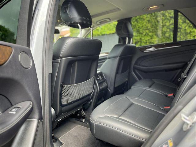 Photo of 2015 Palladium Silver Metallic Mercedes-Benz M-Class