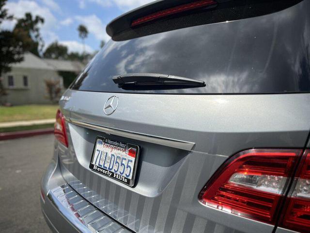 Photo of 2015 Palladium Silver Metallic Mercedes-Benz M-Class