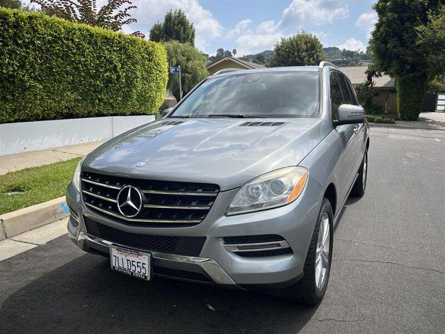 Photo of 2015 Palladium Silver Metallic Mercedes-Benz M-Class