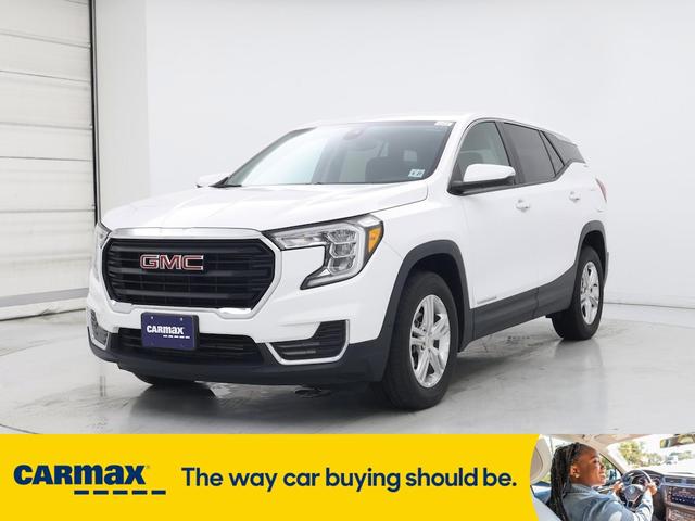 Photo of 2022 White GMC Terrain
