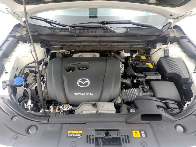 Photo of 2022 White Mazda CX-5