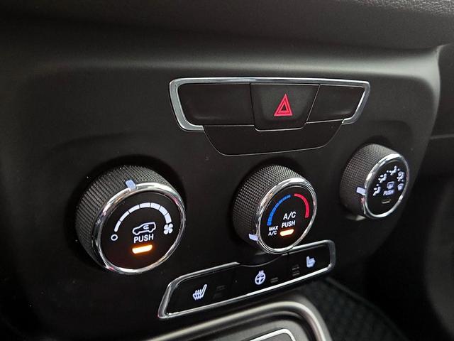 Photo of 2018 Silver Jeep Compass