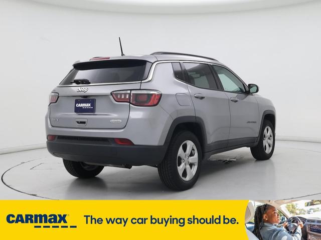 Photo of 2018 Silver Jeep Compass