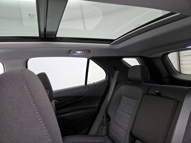 Photo of 2024 White Chevrolet Equinox