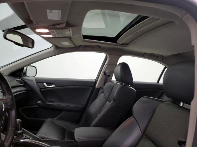 Photo of 2014 Silver Acura TSX
