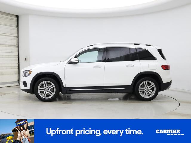 Photo of 2023 White Mercedes-Benz GLB 250
