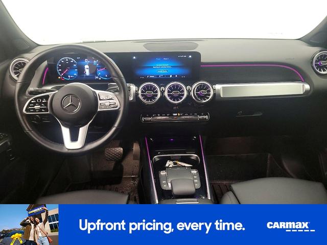 Photo of 2023 White Mercedes-Benz GLB 250
