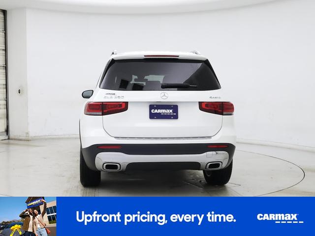 Photo of 2023 White Mercedes-Benz GLB 250
