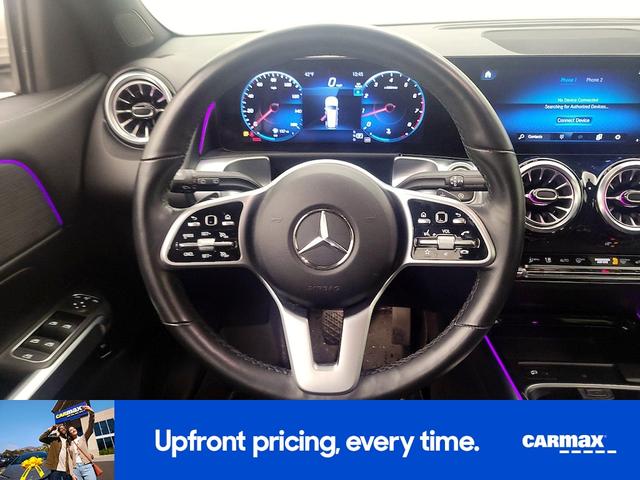 Photo of 2023 White Mercedes-Benz GLB 250