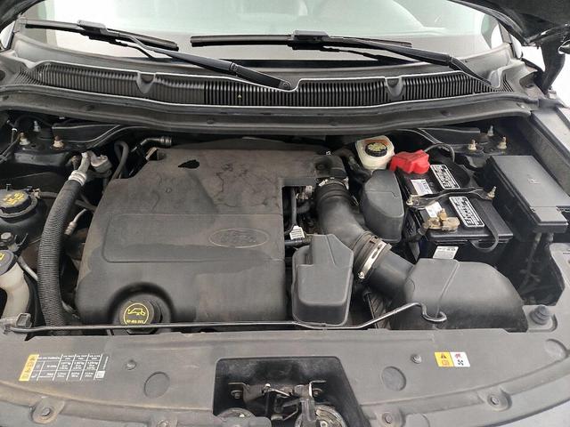 Photo of 2016 Black Ford Explorer