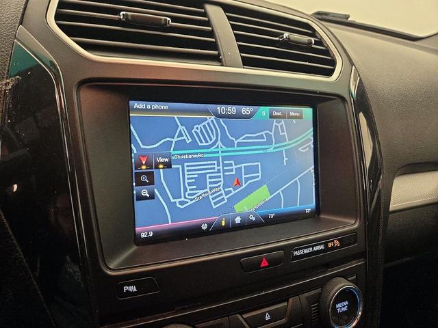 Photo of 2016 Black Ford Explorer