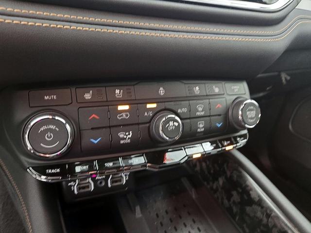 Photo of 2025 Gray Dodge Durango