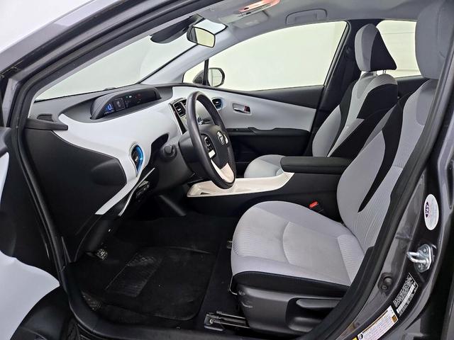 Photo of 2017 Gray Toyota Prius
