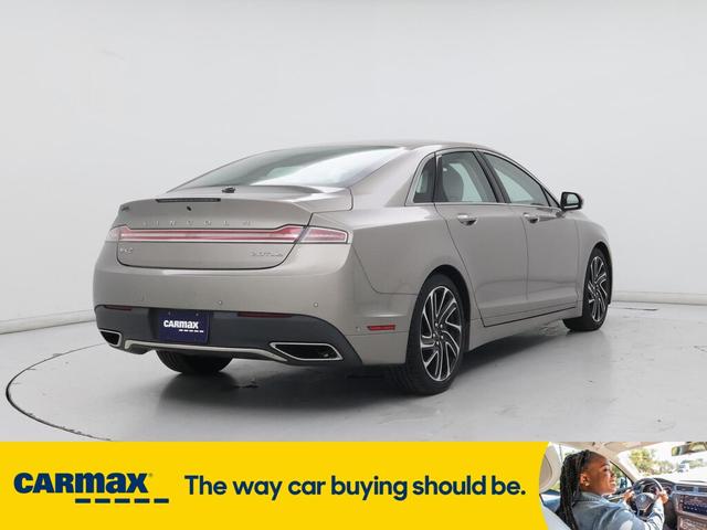 Photo of 2020 Gray Lincoln MKZ