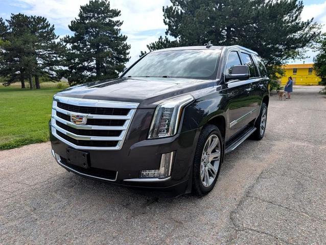 Photo of 2016 Dark Granite Metallic Cadillac Escalade