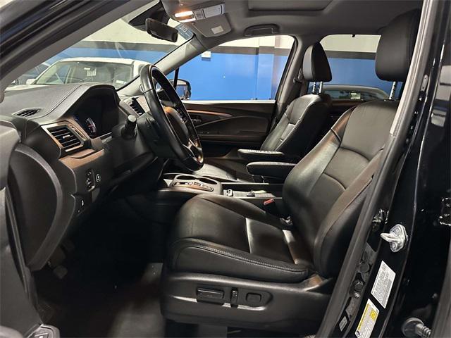 Photo of 2021 Crystal Black Pearl Honda Pilot