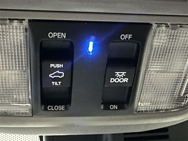 Photo of 2021 Crystal Black Pearl Honda Pilot