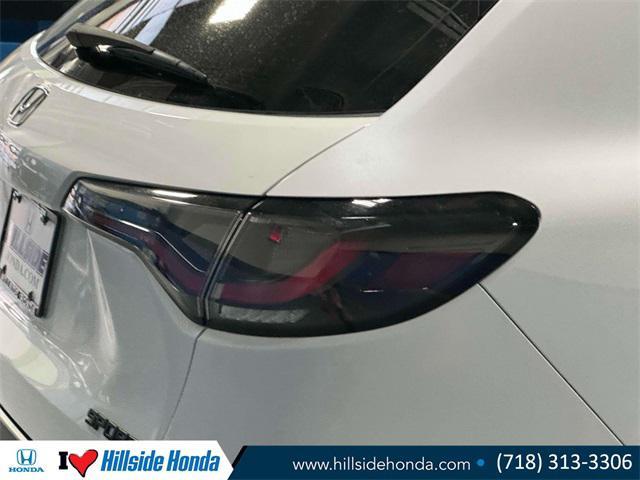 Photo of 2023 Platinum White Pearl Honda HR-V
