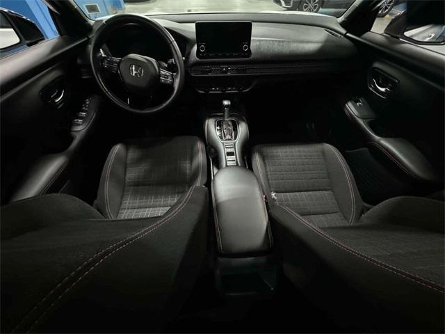 Photo of 2023 Platinum White Pearl Honda HR-V