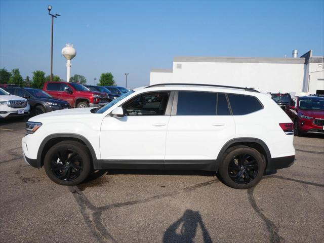 Photo of 2023 Pure White Volkswagen Atlas