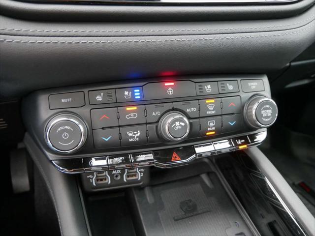 Photo of 2021 DB Black Crystal Clearcoat Dodge Durango