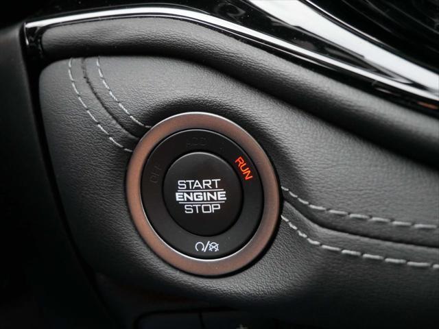 Photo of 2021 DB Black Crystal Clearcoat Dodge Durango