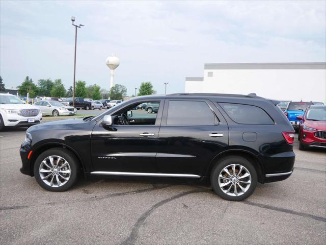Photo of 2021 DB Black Crystal Clearcoat Dodge Durango
