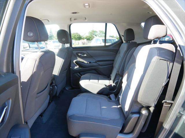 Photo of 2021 Gray Chevrolet Traverse
