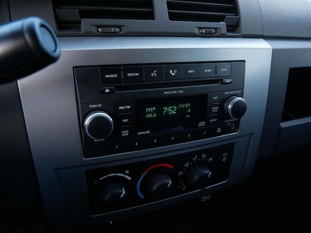 Photo of 2009 Sunburst Orange Pearlcoat Dodge Dakota