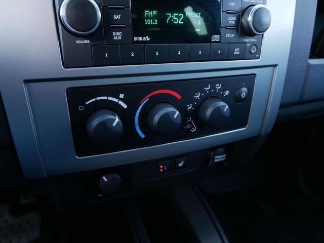 Photo of 2009 Sunburst Orange Pearlcoat Dodge Dakota