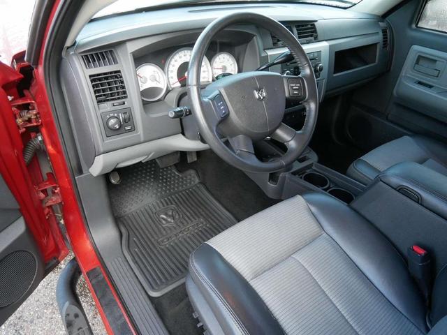 Photo of 2009 Sunburst Orange Pearlcoat Dodge Dakota