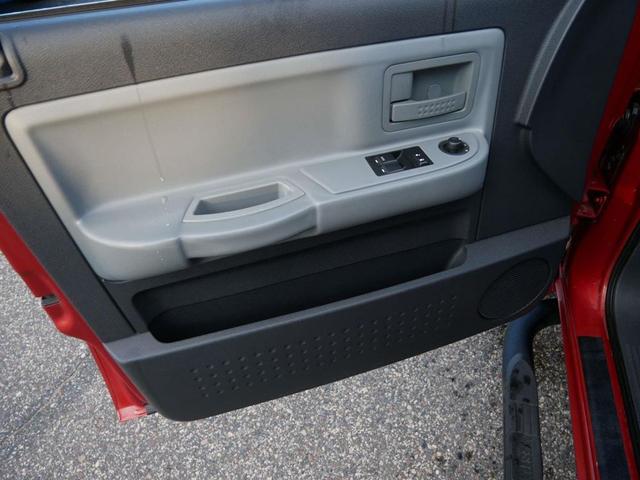 Photo of 2009 Sunburst Orange Pearlcoat Dodge Dakota