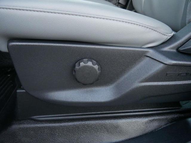Photo of 2023 Oxford White Ford F-350
