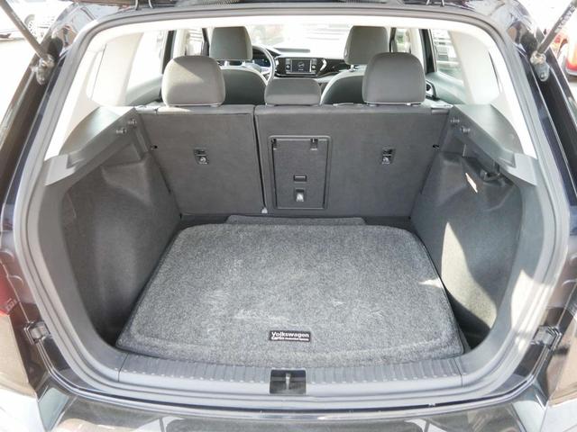 Photo of 2022 Deep Black Volkswagen Taos